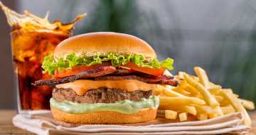 Smash + Batata Frita + Bebida