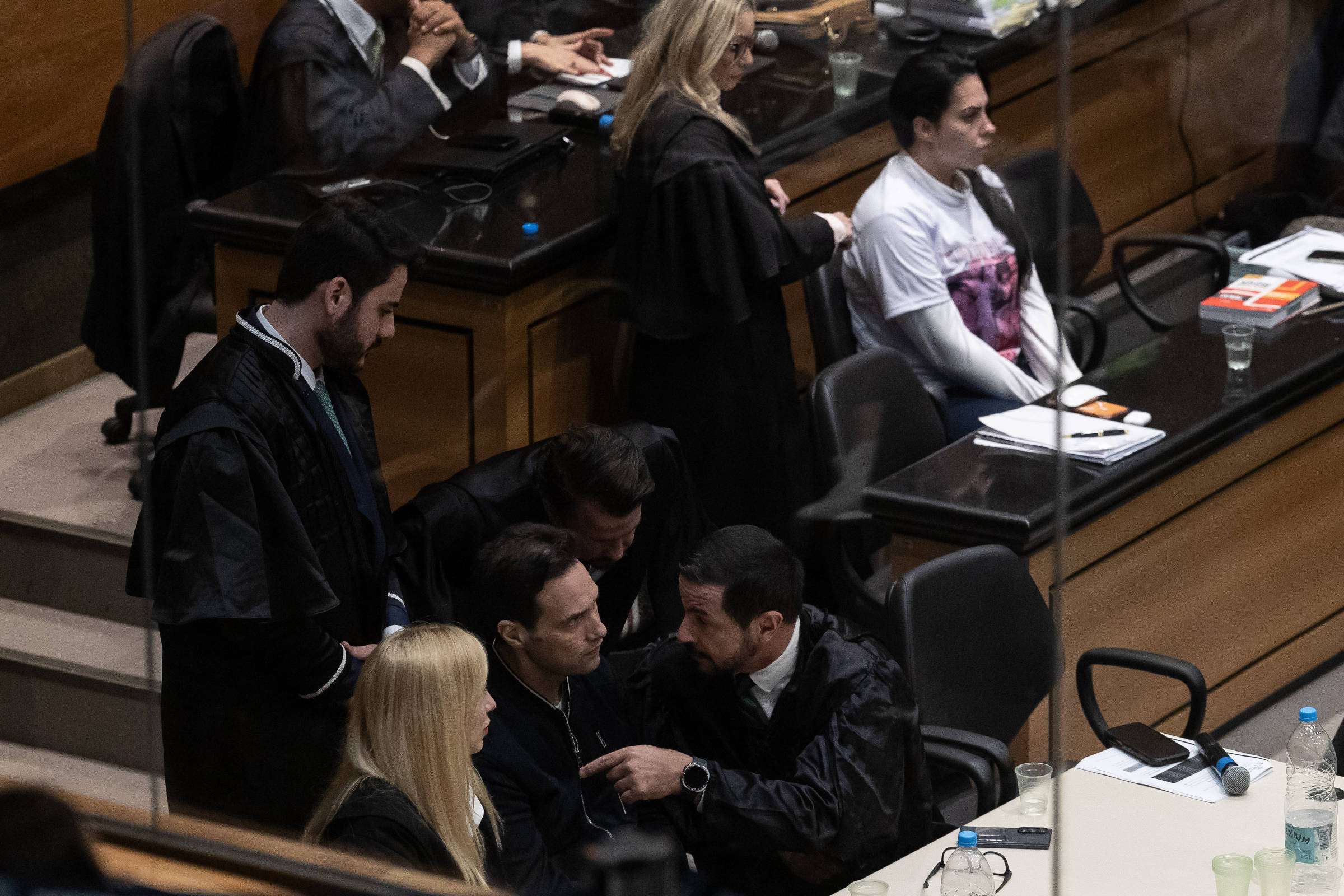 Monique diz crer que Jairinho matou Henry e afirma ter sido dopada com remédios pelo réu