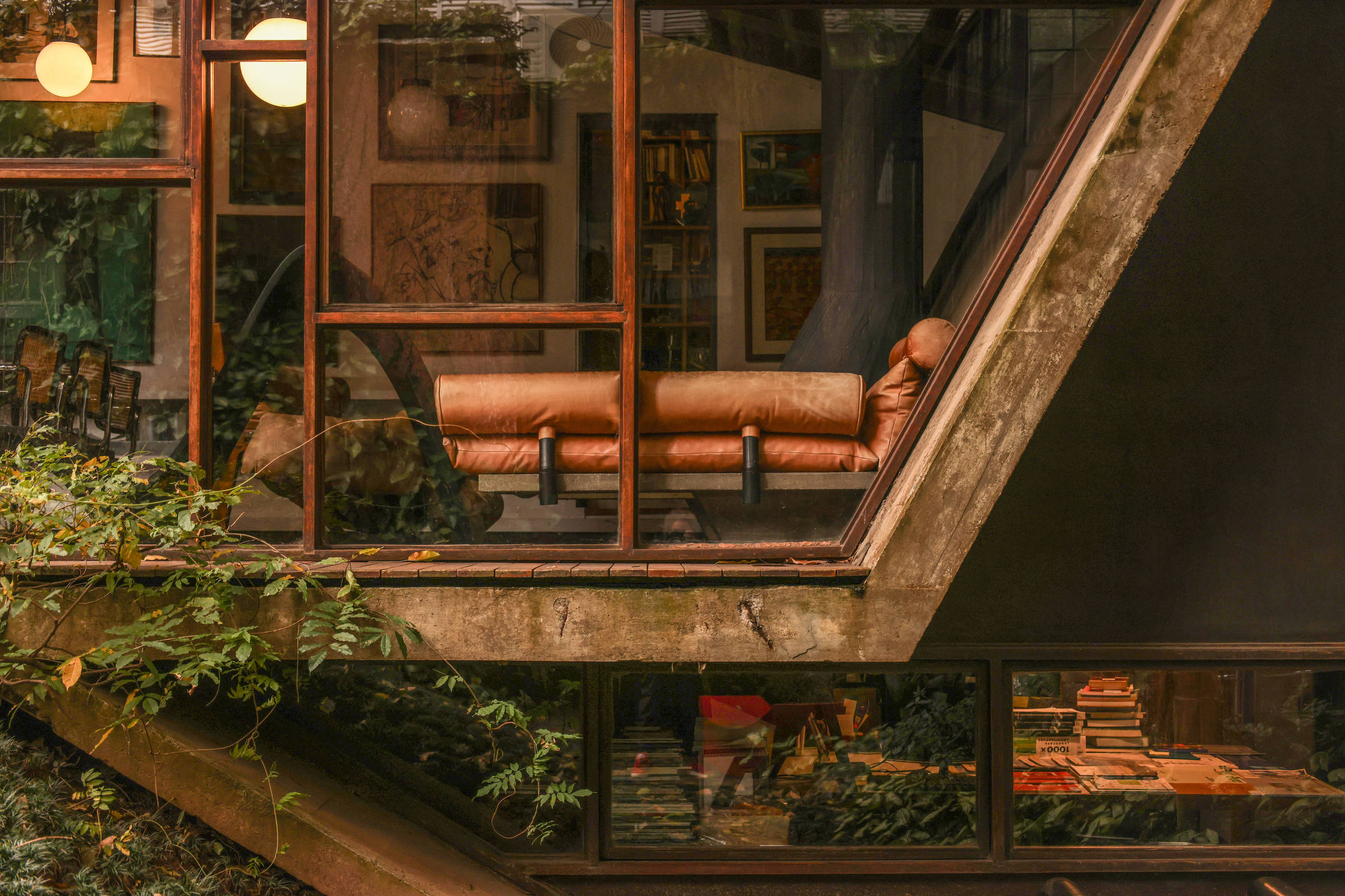 Aberta a visitação, casa de Jaime Lerner, em Curitiba, reflete os ideais do arquiteto