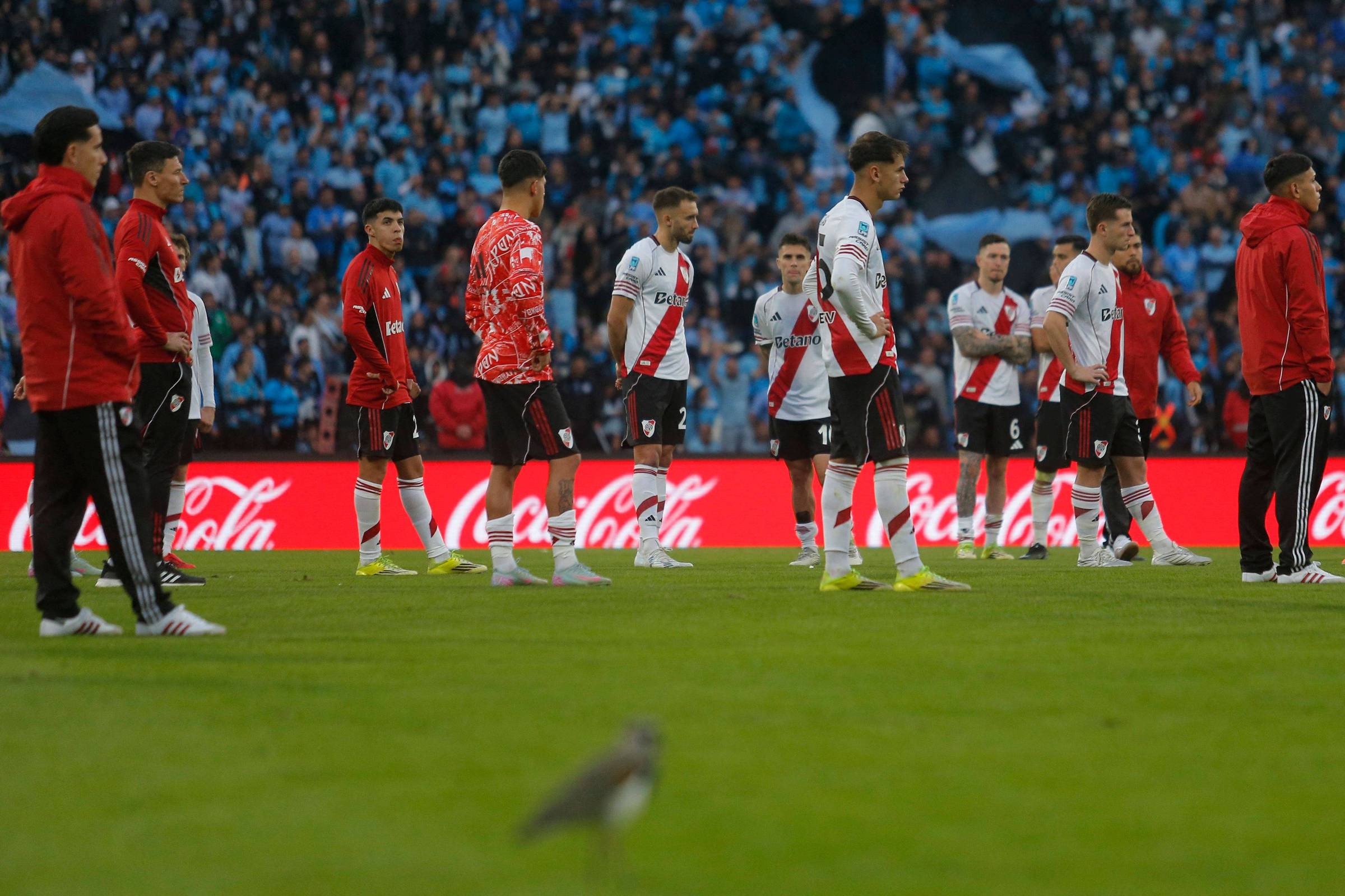 Presidente do River Plate anuncia saída de 'cerca de 15 jogadores'
